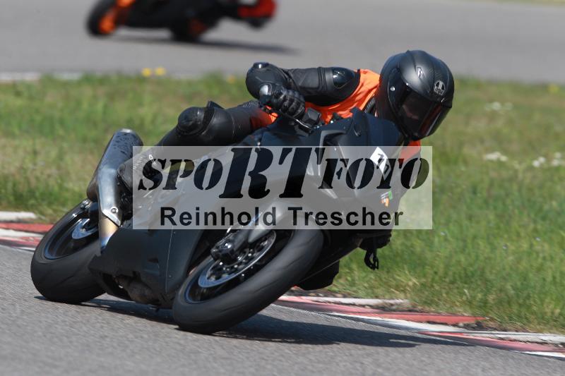 /Archiv-2022/06 15.04.2022 Speer Racing ADR/Instruktorengruppe/11